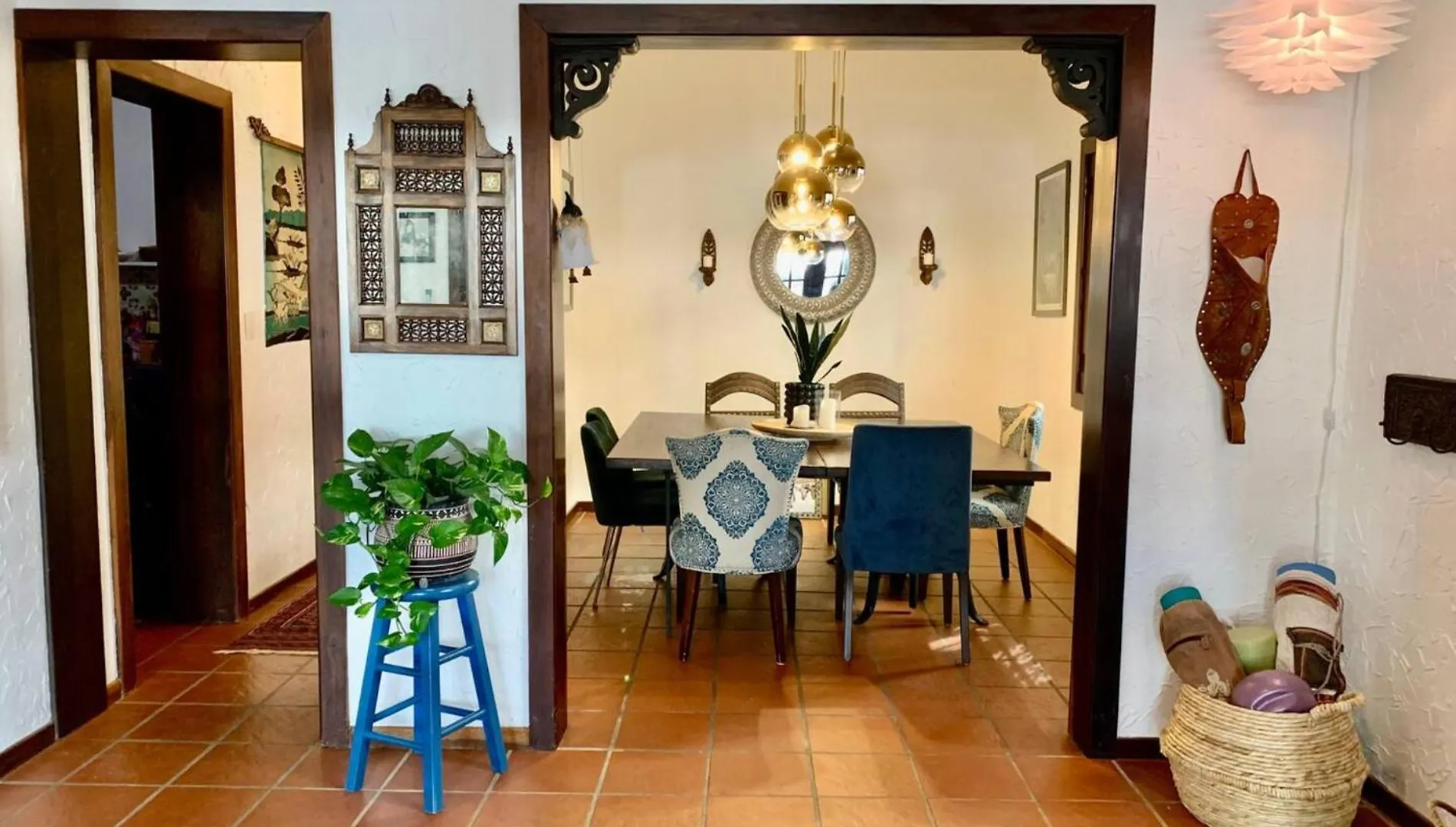 Bright & Airy Spanish Villa Steps To Sand Gen Ac - Main House San Juan