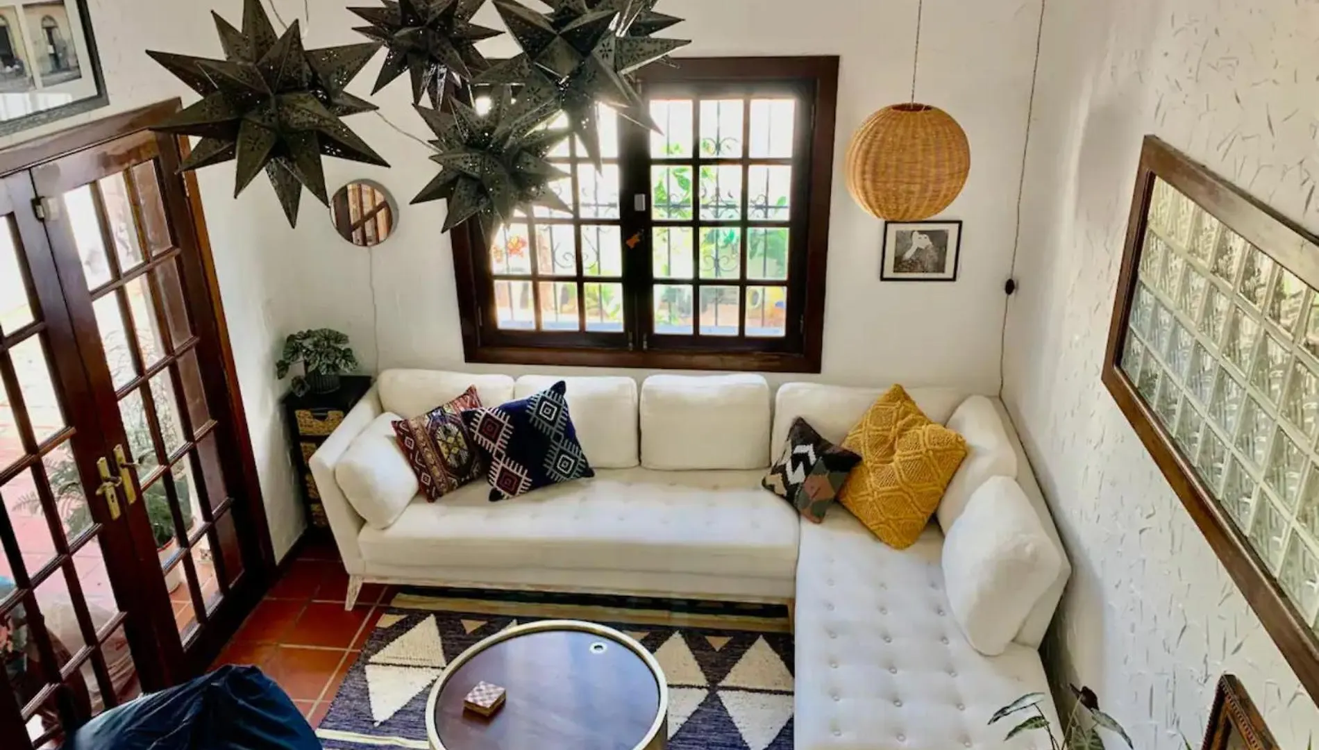 Bright & Airy Spanish Villa Steps To Sand Gen Ac - Main House San Juan