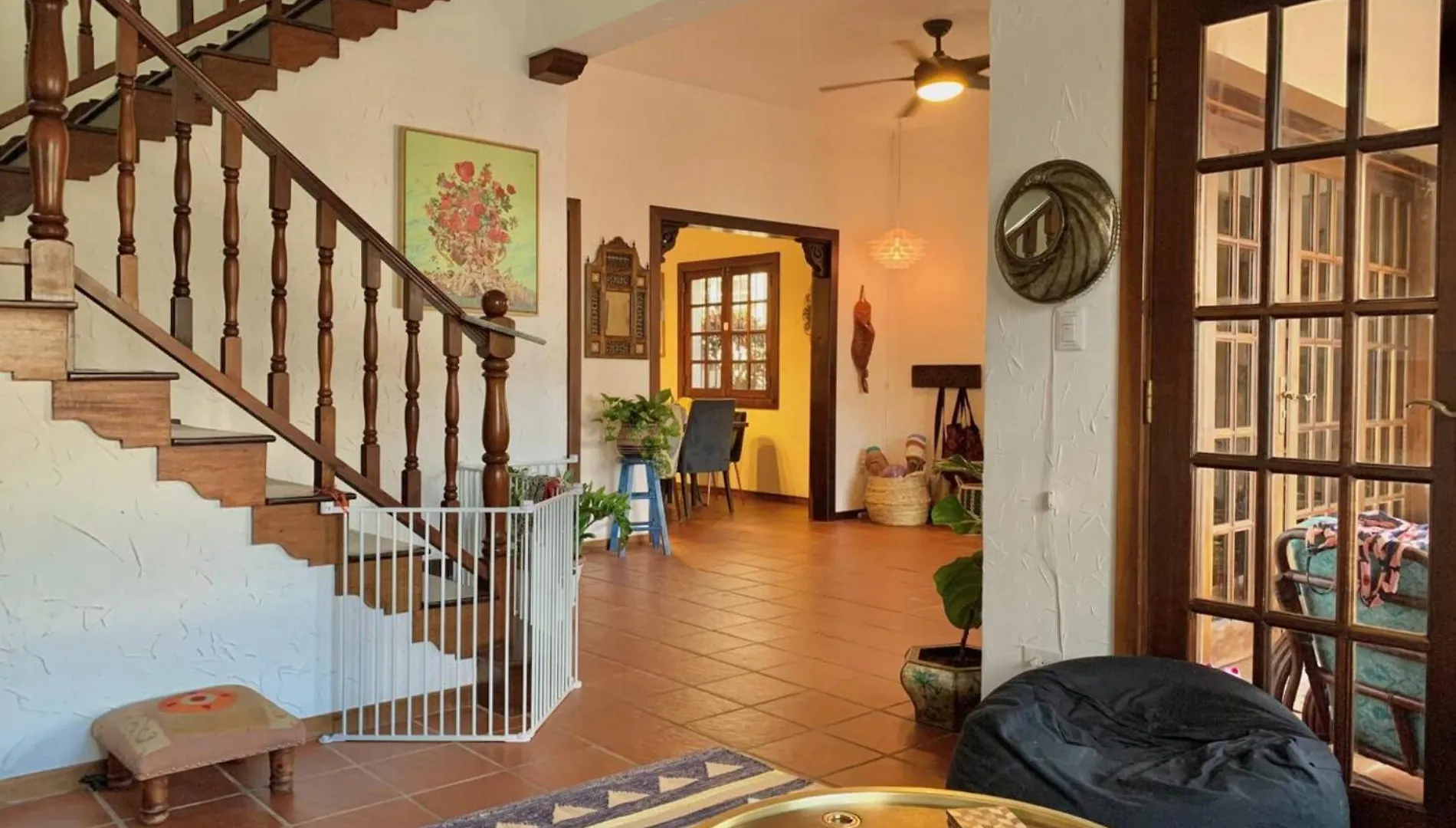 Bright & Airy Spanish Villa Steps To Sand Gen Ac - Main House San Juan