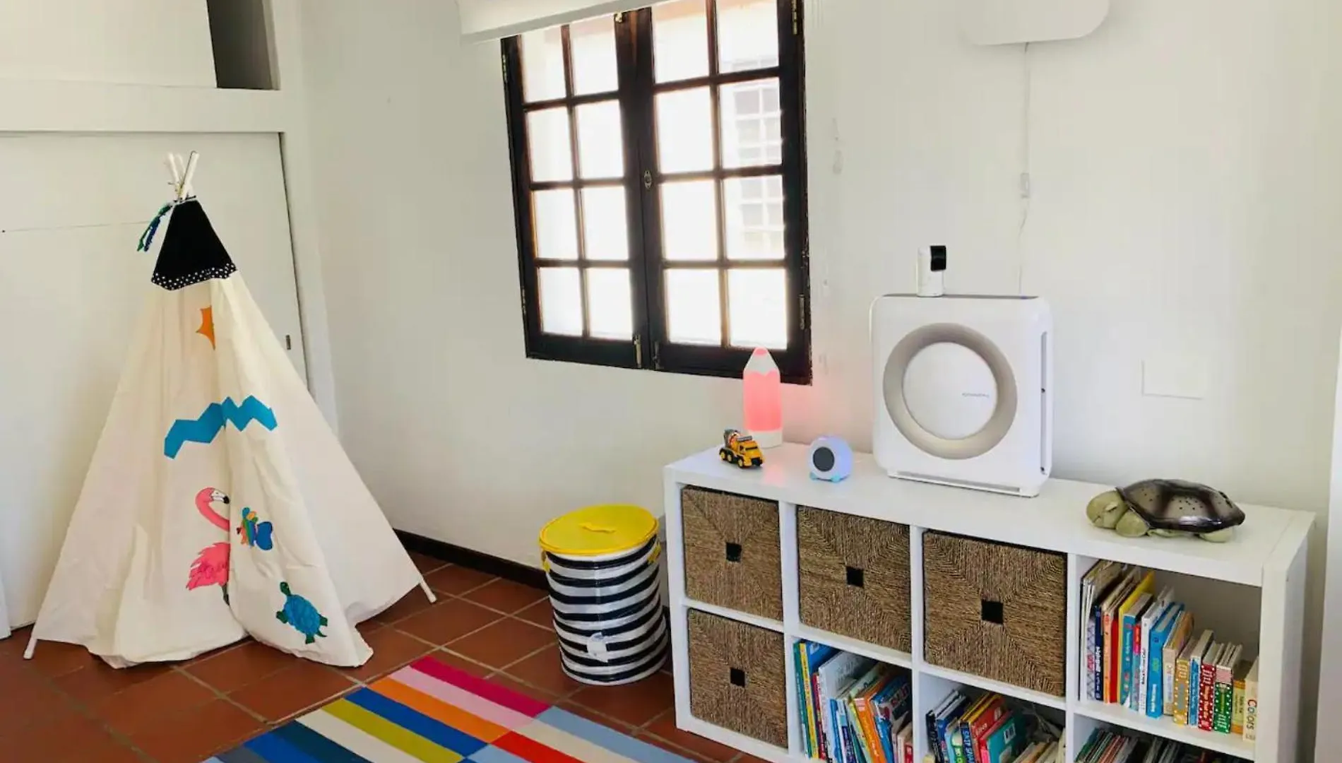 Bright & Airy Spanish Villa Steps To Sand Gen Ac - Main House San Juan