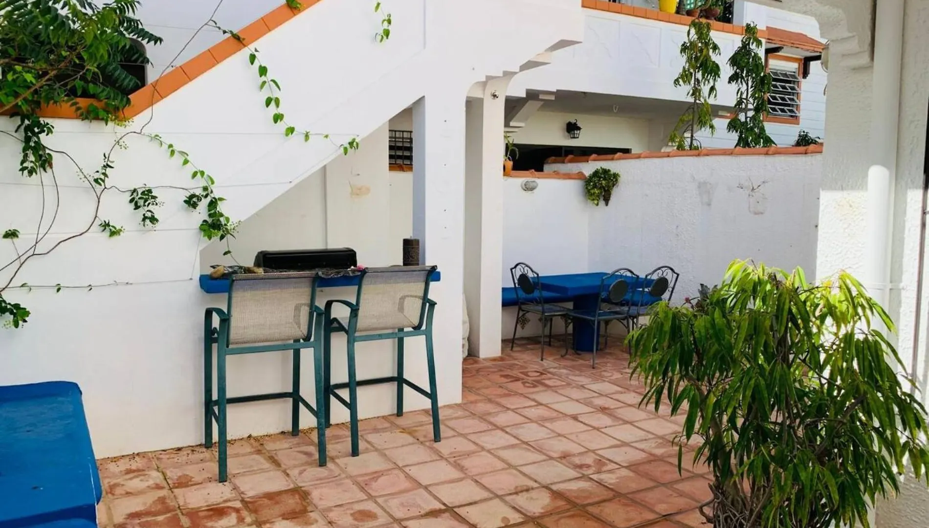 Bright & Airy Spanish Villa Steps To Sand Gen Ac - Main House San Juan Casa de Férias